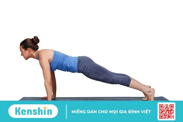 12 tư thế yoga cơ bản nền tảng và các lớp học yoga uy tín