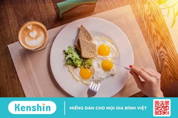 Ăn trứng gà sống có tốt không? Cách ăn không hại sức khỏe