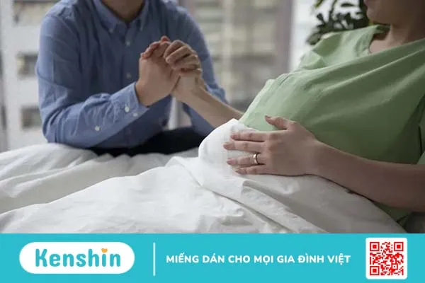 Bà bầu bị cúm 3 tháng giữa: Điều trị như thế nào để ngăn rủi ro?