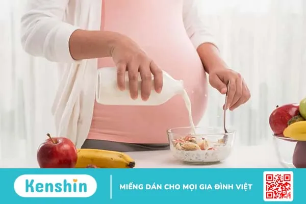 Bà bầu cần bao nhiêu canxi mỗi ngày? Có nên dùng viên bổ sung canxi?