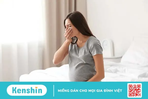 Bà bầu khó thở tim đập nhanh khi mang thai có nguy hiểm không?