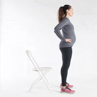 Bà bầu tập squat tại nhà sẽ giúp hỗ trợ chuyển dạ