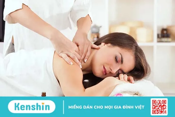 Bà bầu xông tinh dầu được không? Cách sử dụng tinh dầu khi mang thai