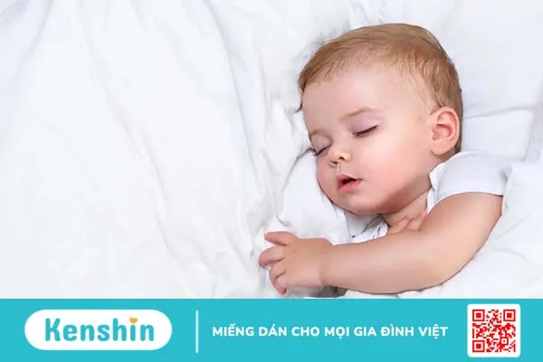 Bé 13 tháng tuổi biết làm gì? Sự phát triển của trẻ và lời khuyên cho mẹ