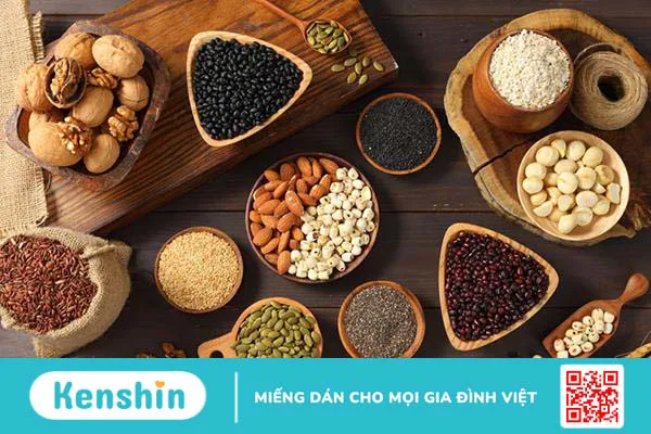 Bé chậm mọc răng nên ăn gì? Nguyên tắc dinh dưỡng để răng nhanh mọc