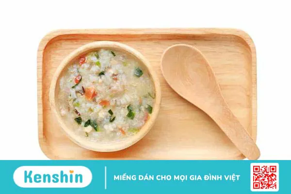 Bé mấy tháng ăn được cơm nát? Gợi ý 7 thực đơn cơm nát cho bé