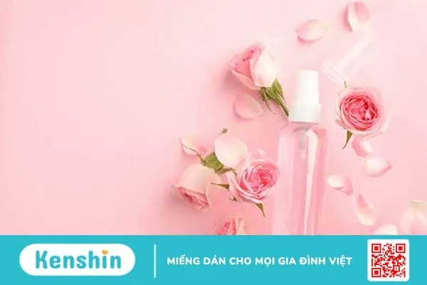 Cách làm nước hoa hồng tại nhà đơn giản, hiệu quả gấp đôi