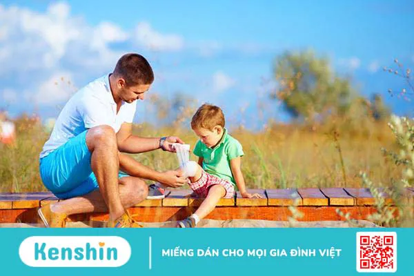 Cách làm tan vết bầm cho trẻ và lưu ý các trường hợp cần đi khám