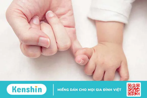 Cách làm vòng dâu tằm hữu ích cho cha mẹ dành tặng con yêu