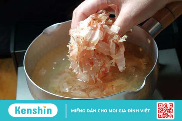 Cách nấu nước dashi cho bé tăng cân đơn giản nhưng chuẩn vị