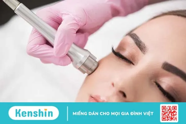 Cách xóa nếp nhăn vùng mắt giúp bạn trẻ trung hơn