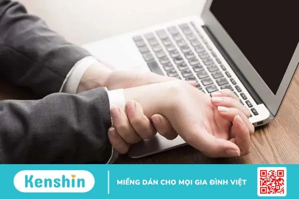 Cảm giác tê tay chân có thể là một dấu hiệu bệnh nguy hiểm