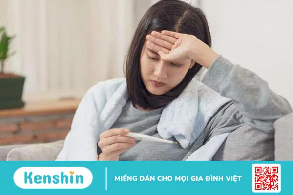 Cảm lạnh có sốt không? Các triệu chứng cảm lạnh và cách chữa sốt tại nhà