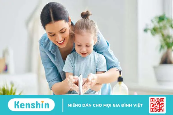 Cảm lạnh là gì? Cách nhận biết các triệu chứng và điều trị cảm lạnh