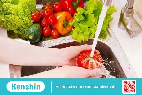 Cảnh báo 8 dấu hiệu ngộ độc thực phẩm cần cấp cứu ngay