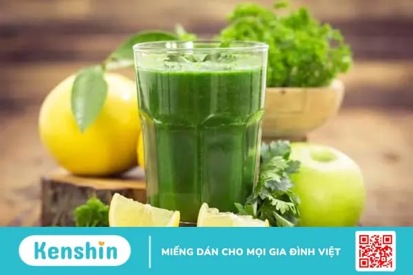 Cảnh báo: Những người không nên uống cần tây