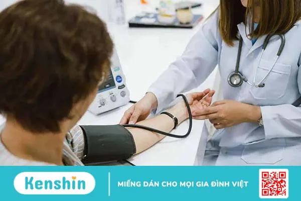 Cảnh báo: Những người không nên uống cần tây