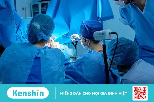 Cắt trĩ bằng laser bao nhiêu tiền? Có đau không? Ai nên thực hiện?