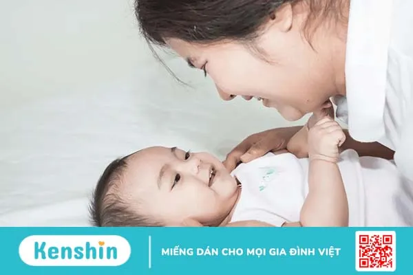 Cho con bú khi mang thai và những điều mẹ bầu không nên bỏ qua