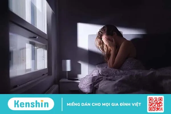 Chứng sợ ngủ: Nguyên nhân, triệu chứng và cách điều trị