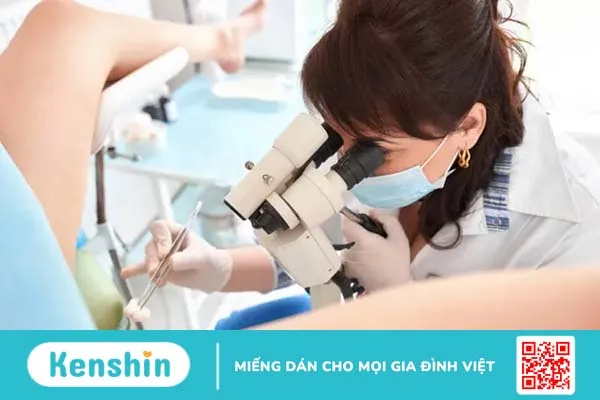 Chụp X quang tử cung vòi trứng với thuốc cản quang (HSG)