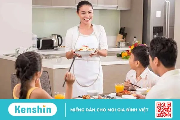 Chuyên gia giải đáp: Ăn đêm có béo không?