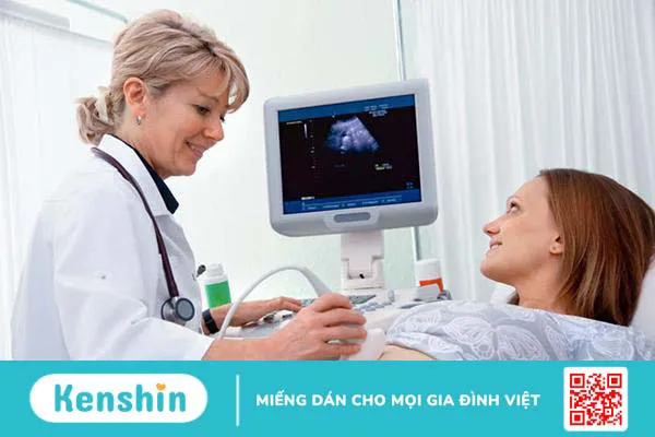 Chuyên gia giải đáp: Trễ kinh bao lâu thì đi khám thai lần đầu?