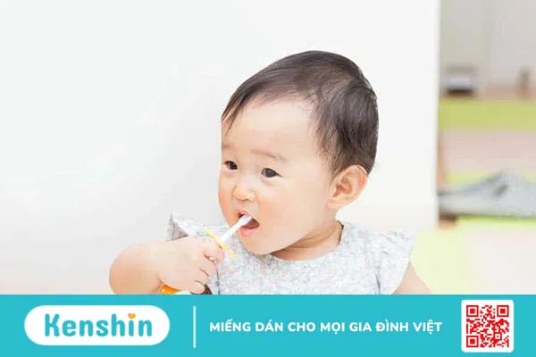 Chuyên gia nha khoa giải đáp: Trẻ bị sún răng sữa phải làm sao?