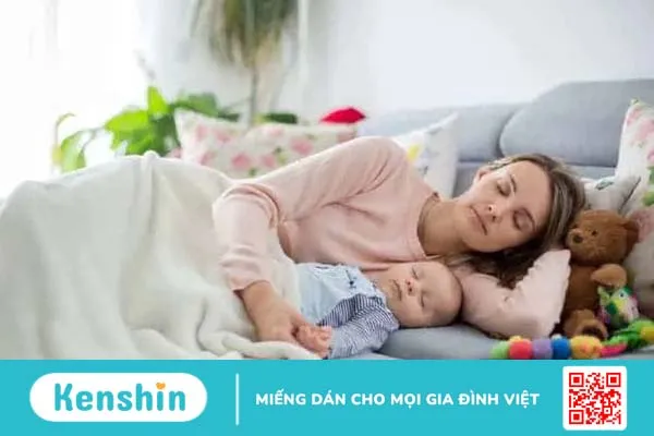 Có nên cho con bú khi bị ngộ độc thực phẩm không?