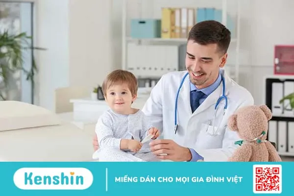 Có nên dùng thuốc thụt hậu môn cho bé? Hướng dẫn thụt tháo đúng cách