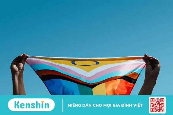 Come out là gì? 6 giai đoạn công khai xu hướng tính dục