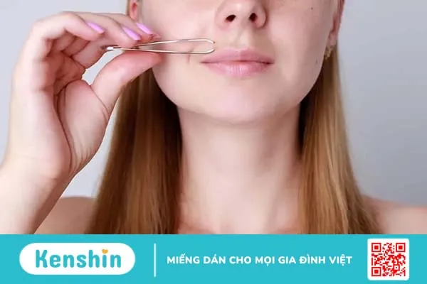 Con gái có ria mép: Nguyên nhân và cách xử lý triệt để