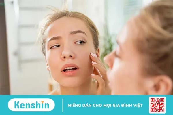 Cồn trong mỹ phẩm tên gì? Có nên sử dụng cho làn da?