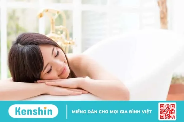 Công dụng bất ngờ khi bạn tắm muối epsom