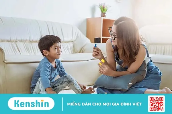 Cột mốc phát triển của bé ở tuổi đi học: Trẻ đang lớn lên từng ngày!