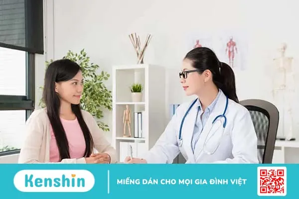 Đang uống thuốc tránh thai hàng ngày thì có kinh phải làm sao?