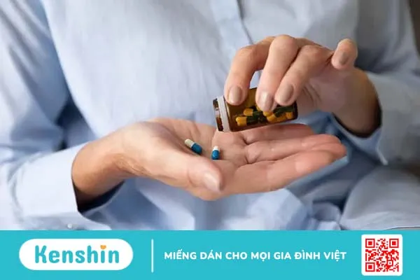 Đau đầu kéo dài là gì? Nguyên nhân, triệu chứng và cách điều trị