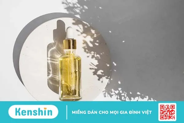 Dầu khoáng trong mỹ phẩm là gì? Có thực sự gây hại cho da như “đồn đoán”?