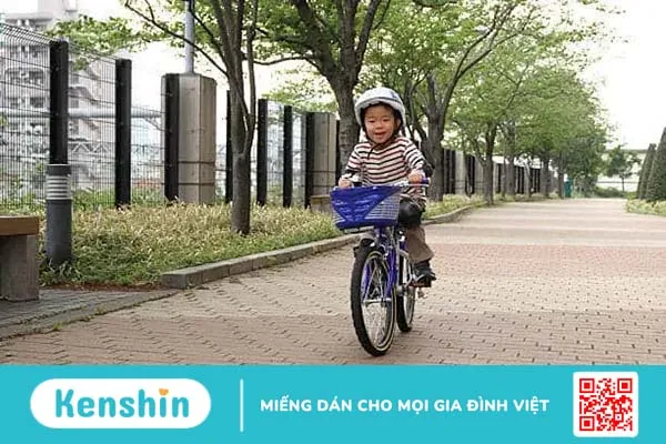 Dạy an toàn giao thông cho trẻ: Muộn còn hơn không