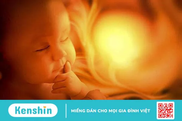 Dây rốn quấn cổ 2 vòng sinh thường được không, có nguy hiểm đến bé?