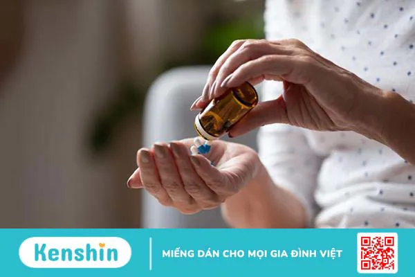 Điều trị cảm cúm bằng kháng sinh có nên không? Những điều cần biết