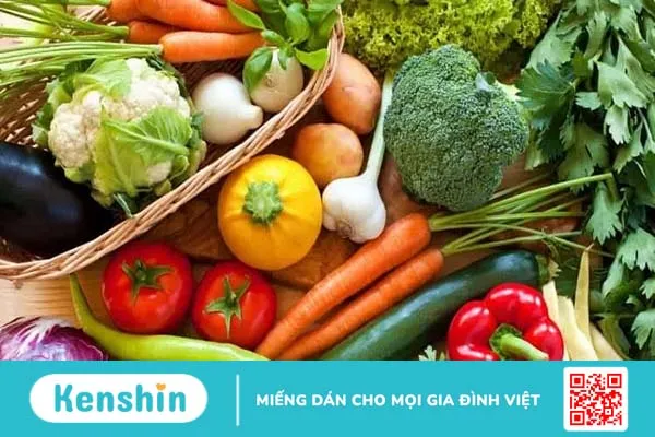 Dinh dưỡng cho bé từ 2 đến 13 tuổi: Bé ăn gì để khỏe?