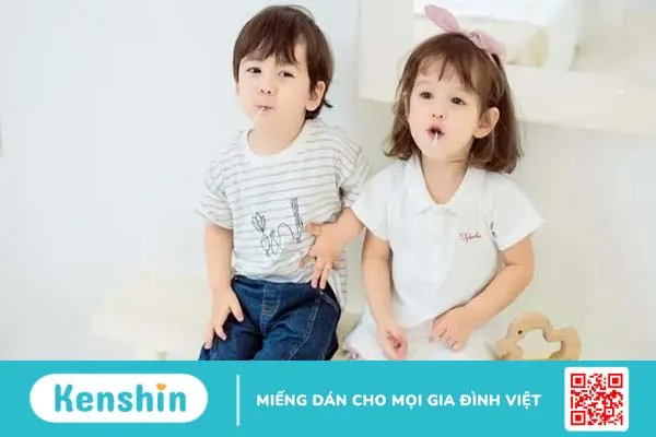 Dinh dưỡng cho bé từ 2 đến 13 tuổi: Bé ăn gì để khỏe?