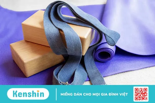 Dụng cụ tập yoga gồm những gì?