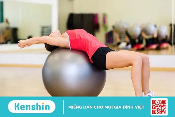 Dụng cụ tập yoga gồm những gì?