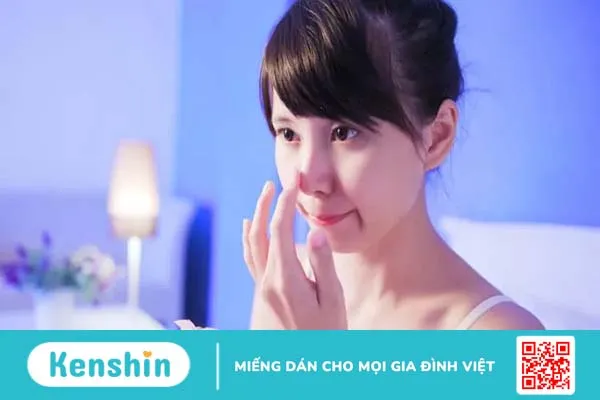 Dùng mặt nạ lột mụn để làm sạch mụn cám: Nên hay không?