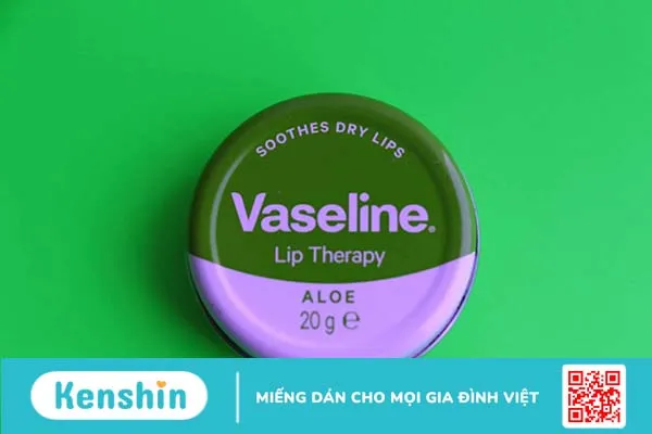 Dưỡng lông mày bằng vaseline có giúp lông mày rậm không?