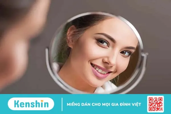 Emollient là gì? Có nên dùng emollient để dưỡng ẩm cho da?