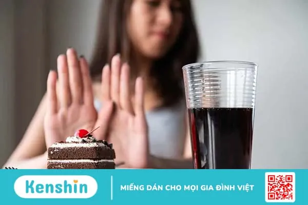 Gan nhiễm mỡ kiêng ăn gì? Tránh ngay 7 nhóm thực phẩm và đồ uống hại gan