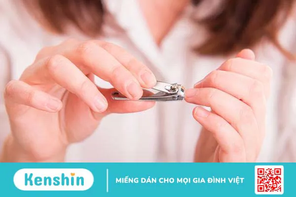 Giải đáp: Mẹ sau sinh bao lâu được cắt móng tay, cần lưu ý gì?